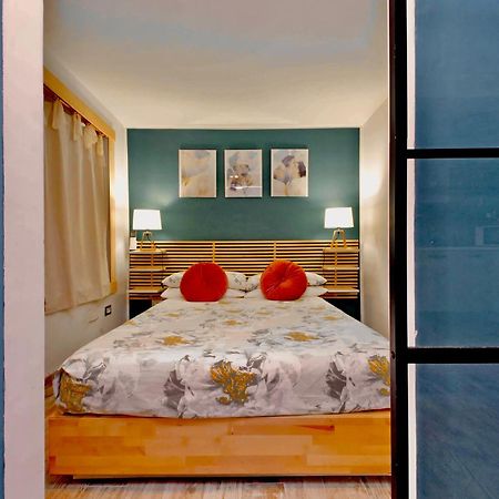 The Attic Apartment Civitavecchia Exterior photo