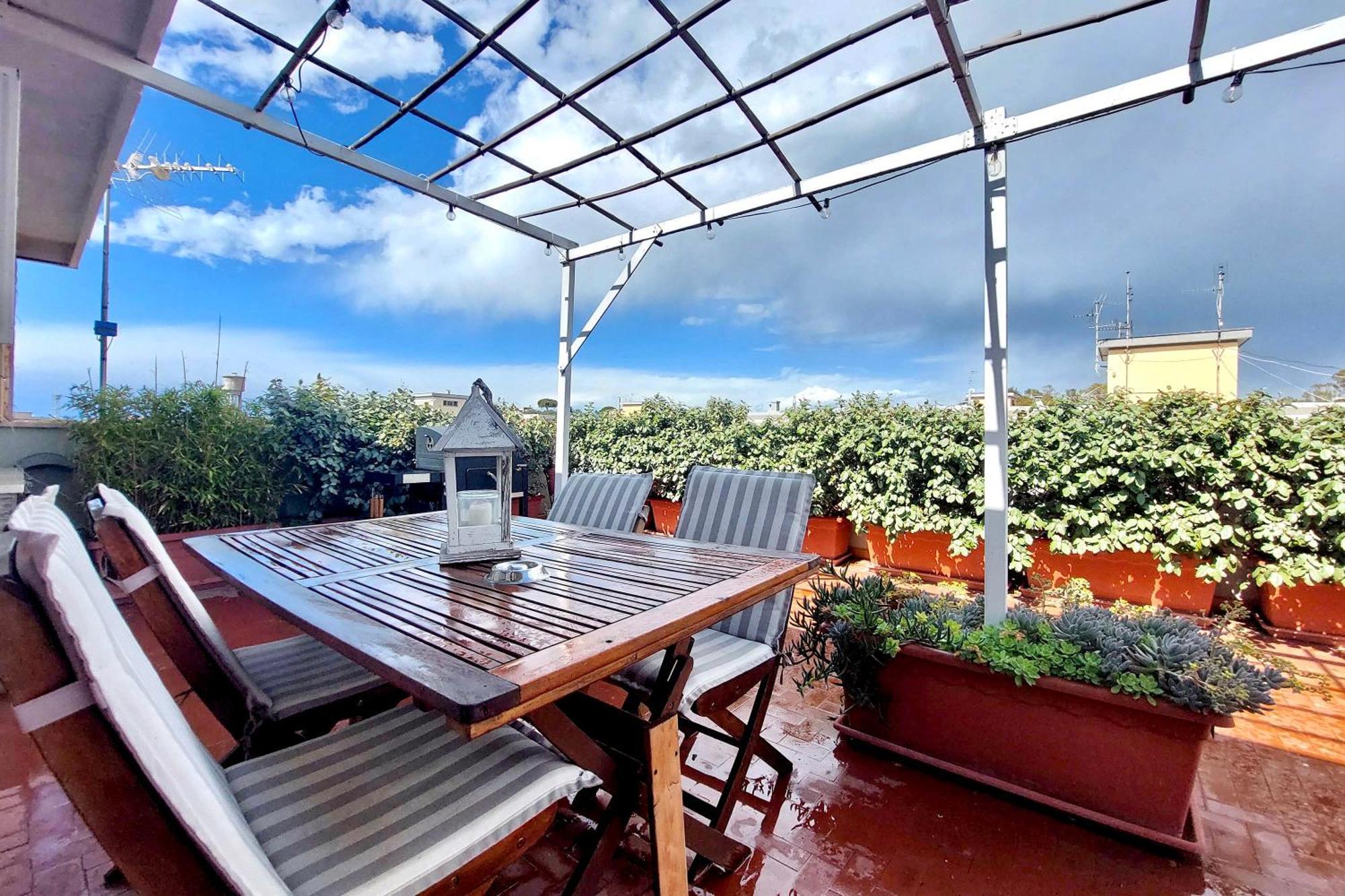 The Attic Apartment Civitavecchia Exterior photo